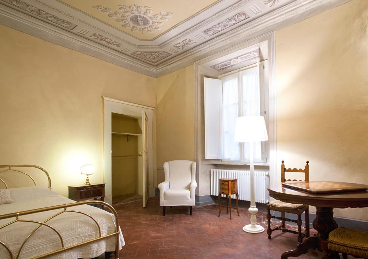 Almadelena Guest House Pisa Phòng bức ảnh