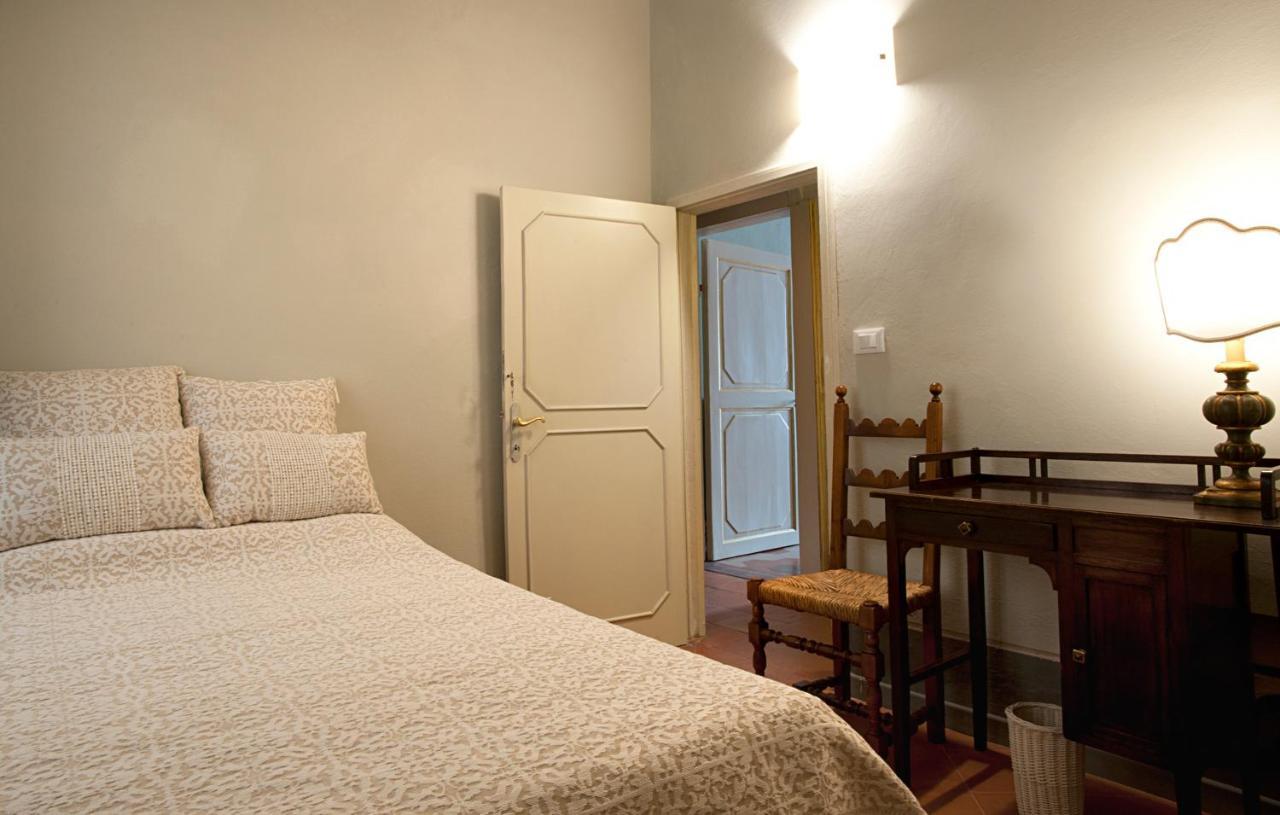 Almadelena Guest House Pisa Phòng bức ảnh